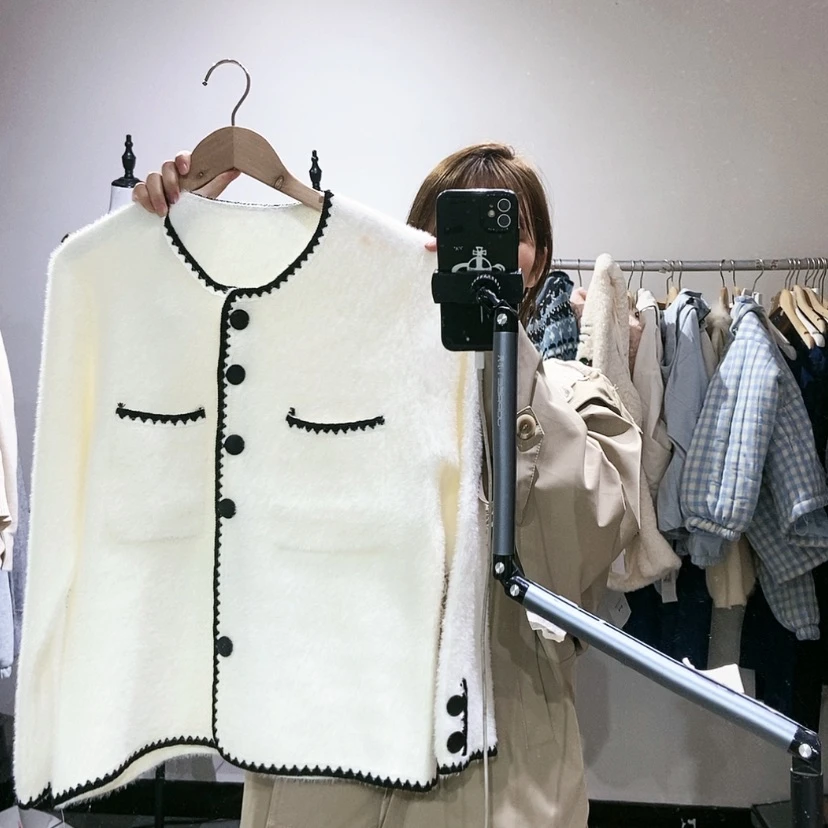 【闪购商品】杏色开衫