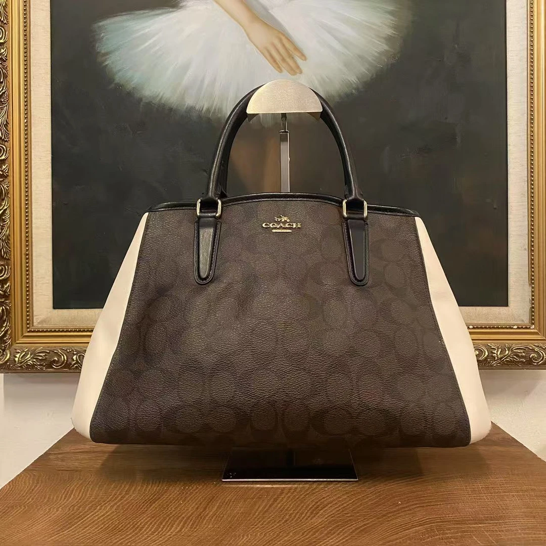 95新 COACH/蔻驰 coach斜挎包/000818