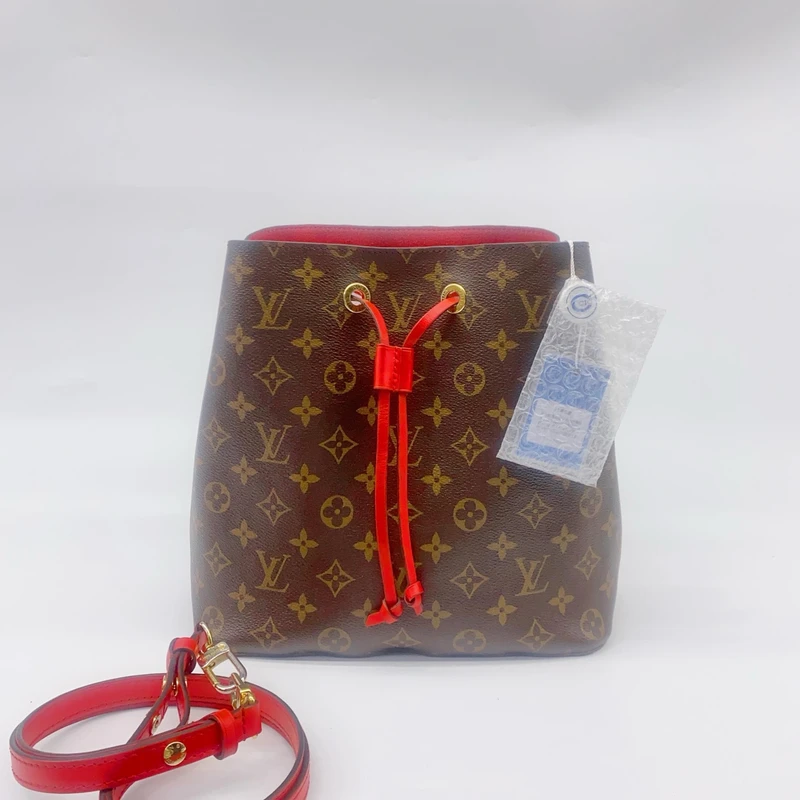 99新 LouisVuitton/路易威登 99新路易威登/水桶包/中号