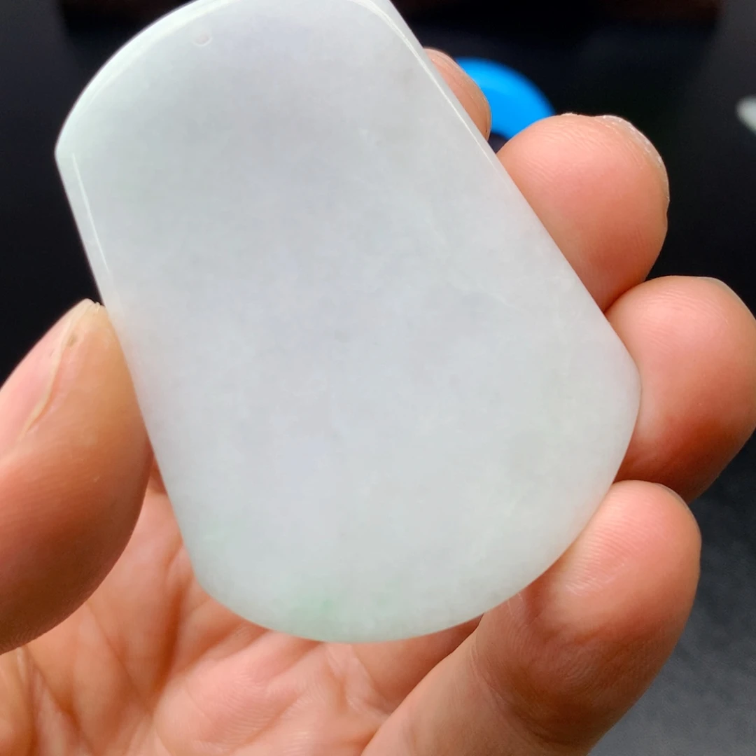 翡翠未镶嵌颈饰翡翠首饰和翡翠珠宝