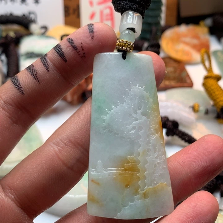 翡翠未镶嵌颈饰保真天然a货翡翠