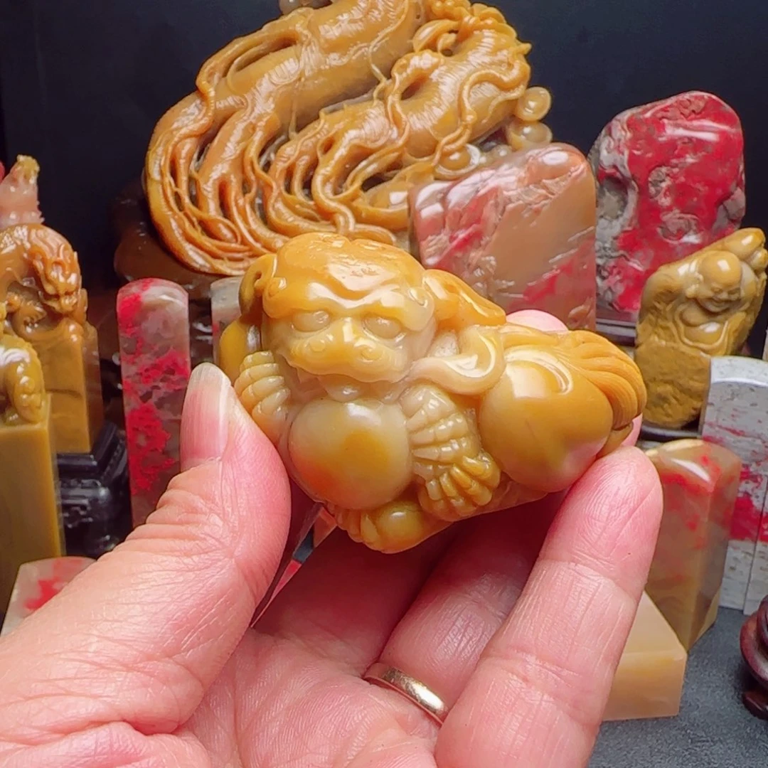 昌化石昌化鸡血石