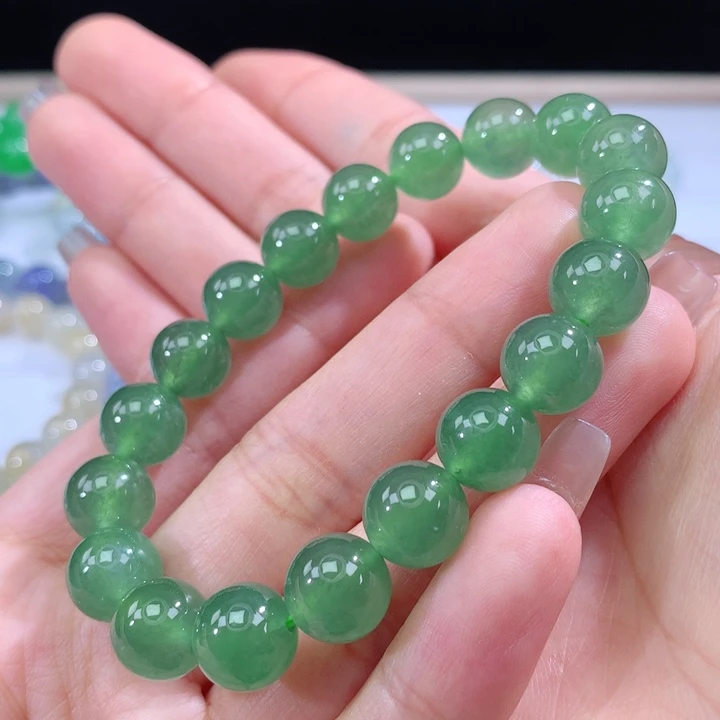 翡翠手链未镶嵌翡翠