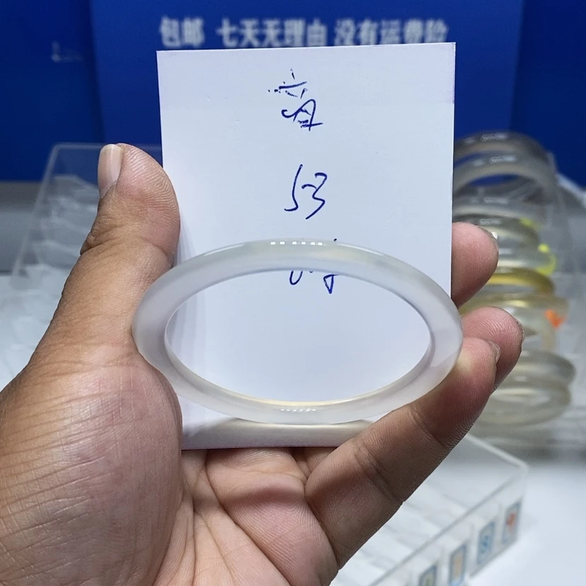 【闪购商品】手镯玛瑙/玉髓未镶嵌暮****?