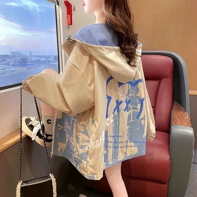 初中学生春秋加大码女孩外套12岁大童13学院风BF宽松休闲连帽风衣