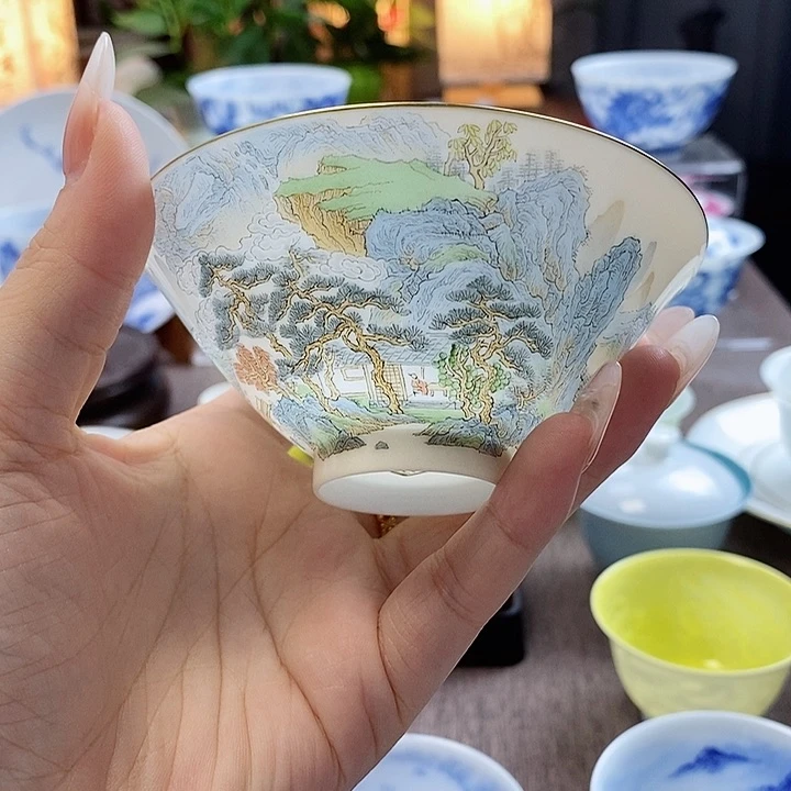 全品山月闲高温超薄胎黄地青绿山水斗笠杯