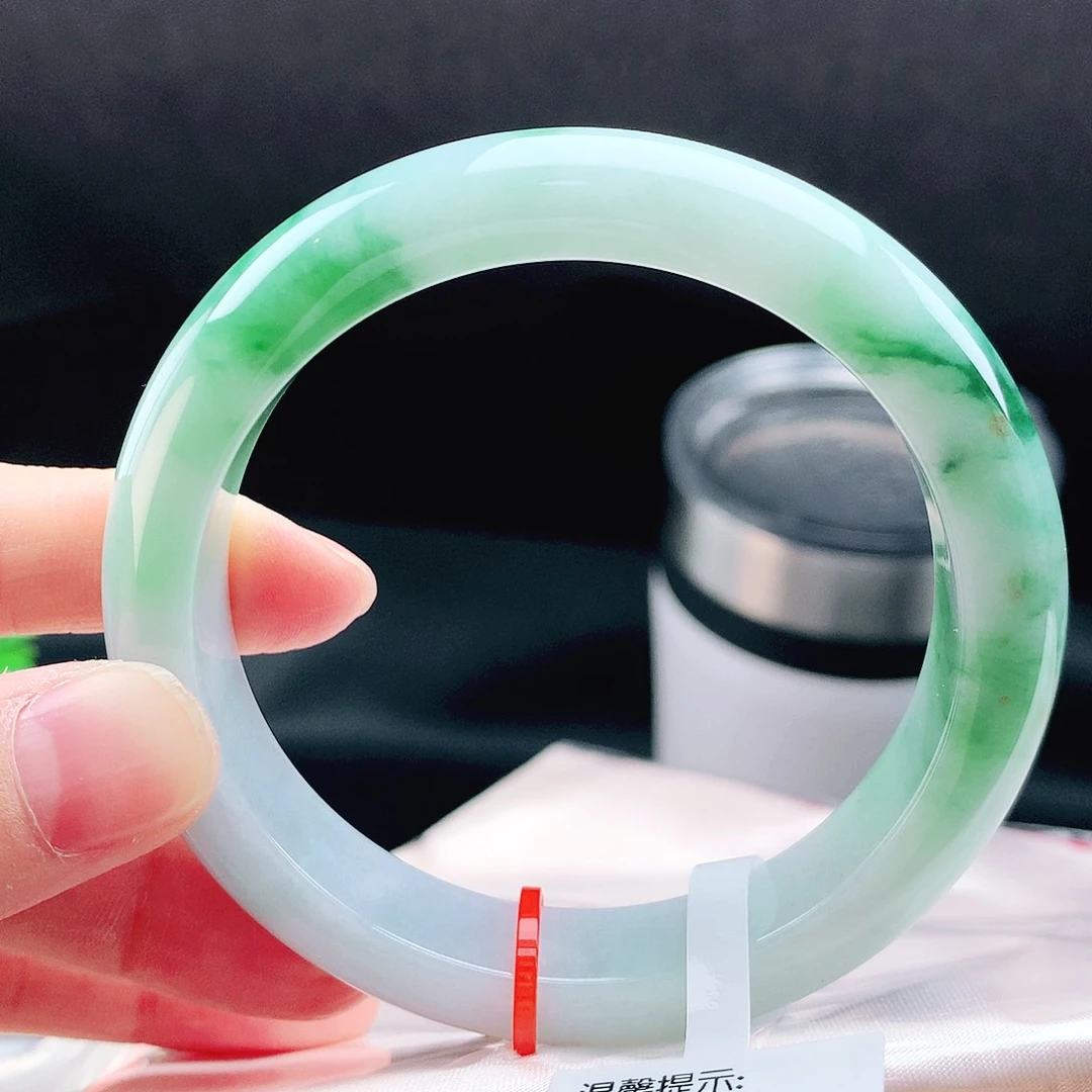 未镶嵌手镯翡翠57辣绿花