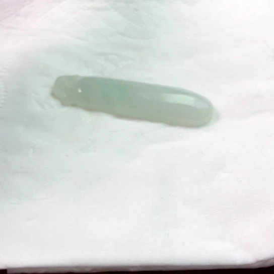 翡翠未镶嵌颈饰葡**?吊坠