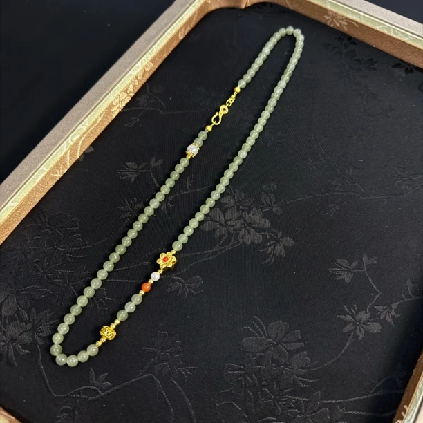 【隐春】天然和田玉冰透晴水项链FY592