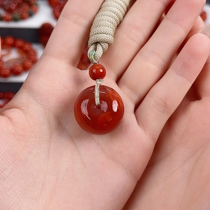 南红玛瑙未镶嵌瓦西牛血红平安扣