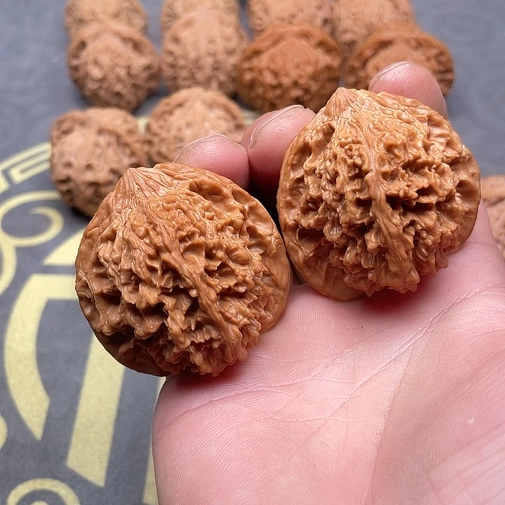 神***8手把件满天星狮子头尺寸44