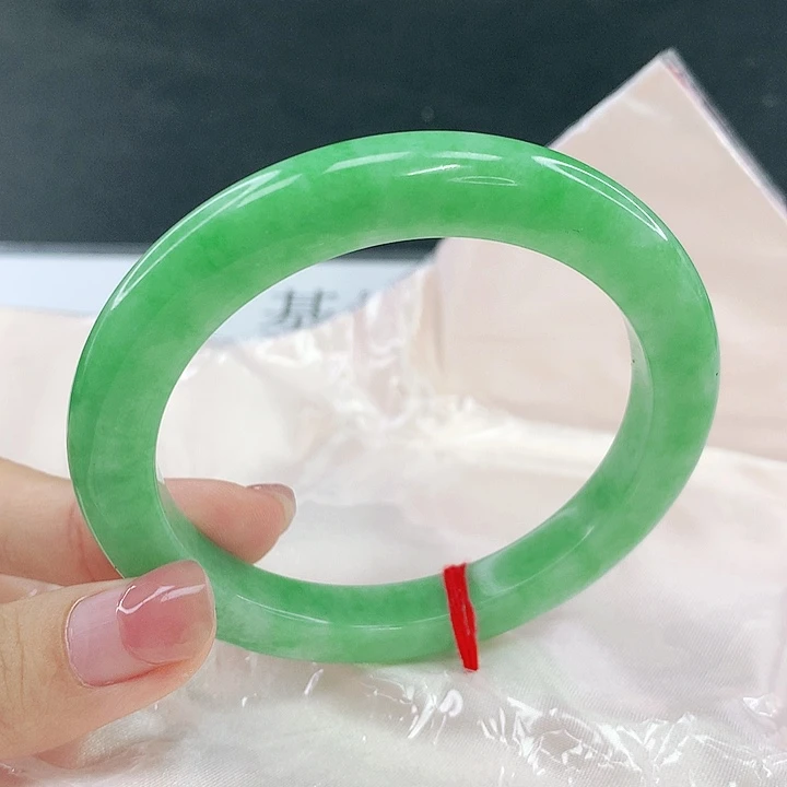 翡翠未镶嵌手镯圈57.3，15096