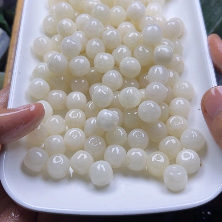 娑***客和田玉未镶嵌手链