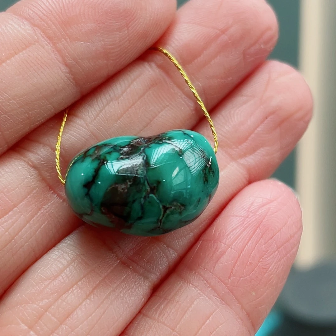 未镶嵌绿松石颈饰