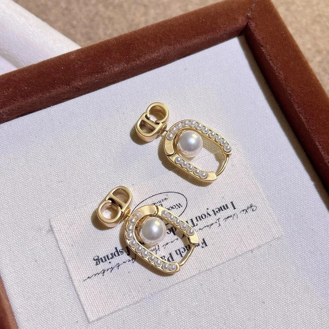 铜合金合成锆石耳饰 小香风气质轻奢时尚百搭复古法式耳环QC3266