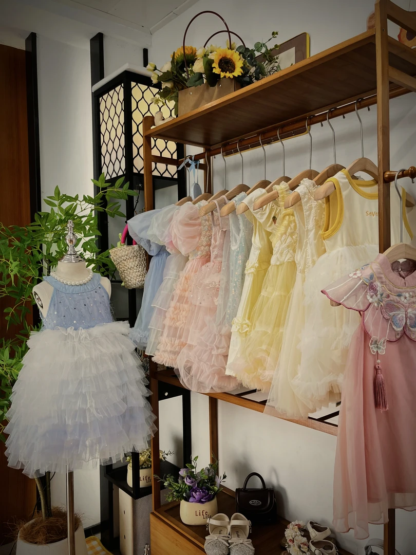 J661女童L·H·NIAO2025夏季气质甜美洋气时尚连衣裙