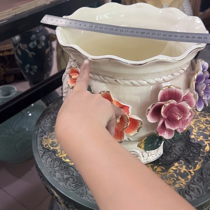 陶瓷瑕。。。。。。。。？。。？？？。。。