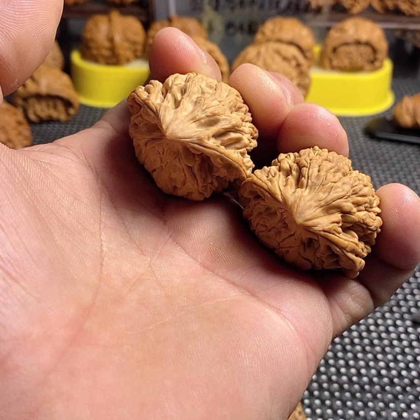 【闪购商品】文玩核桃吊坠吉精品课程的教学工作中