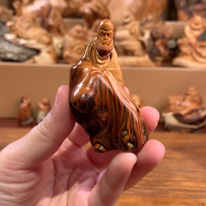 柏木（崖柏）根雕摆件