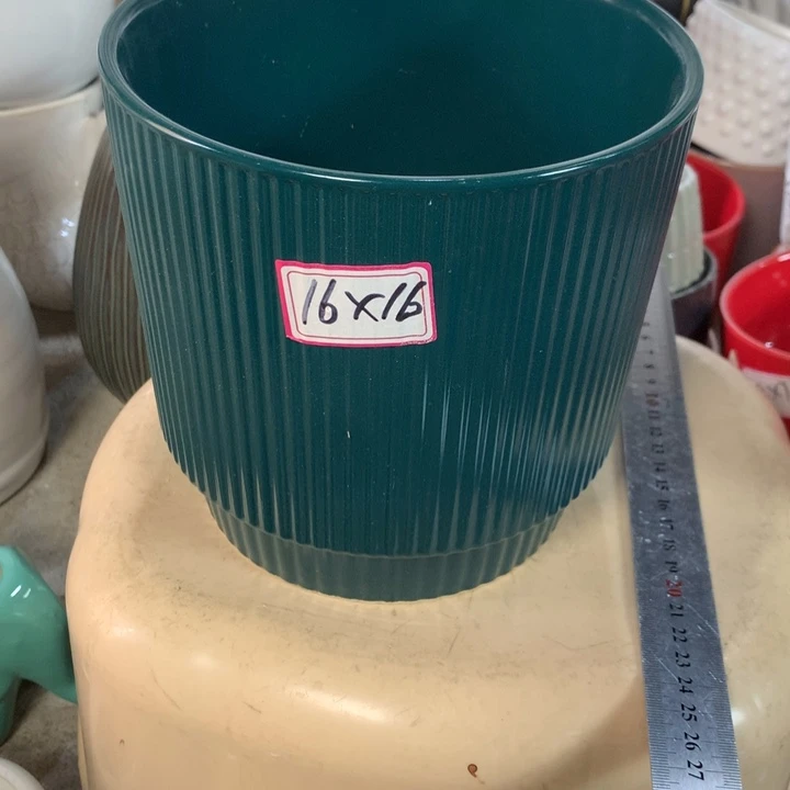 口16高16微瑕花盆