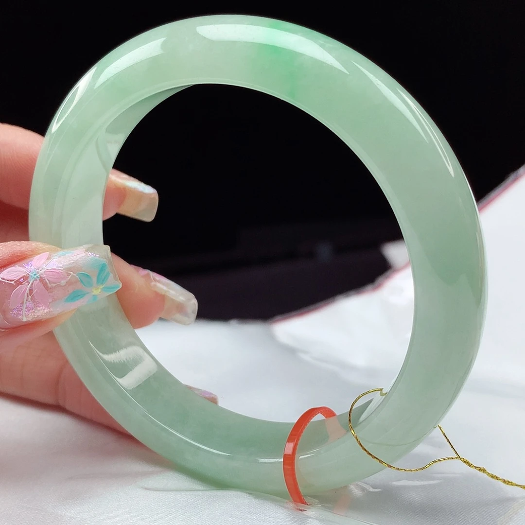 翡翠手镯未镶嵌57圈0414