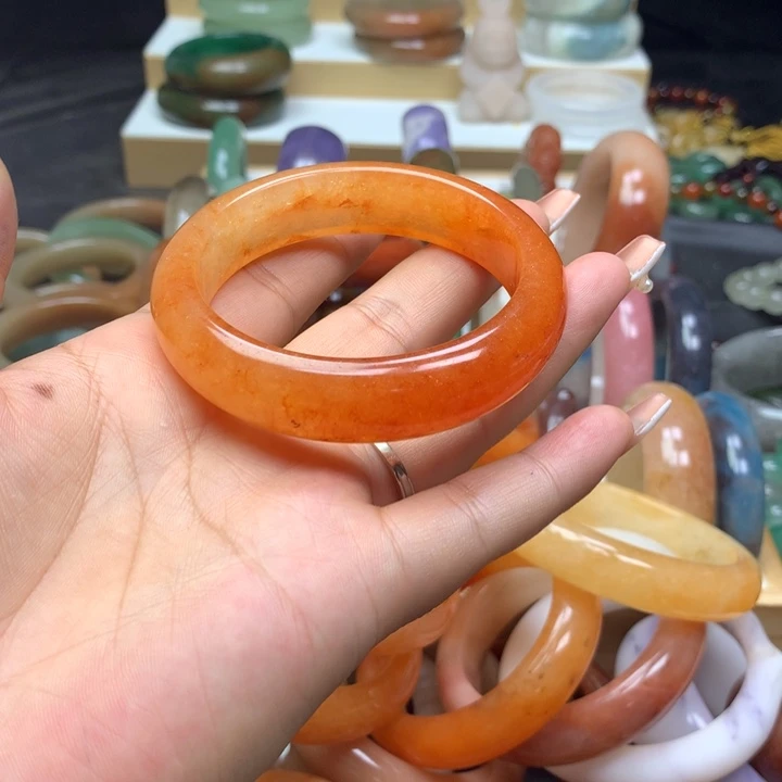 未镶嵌手镯石英质玉紫