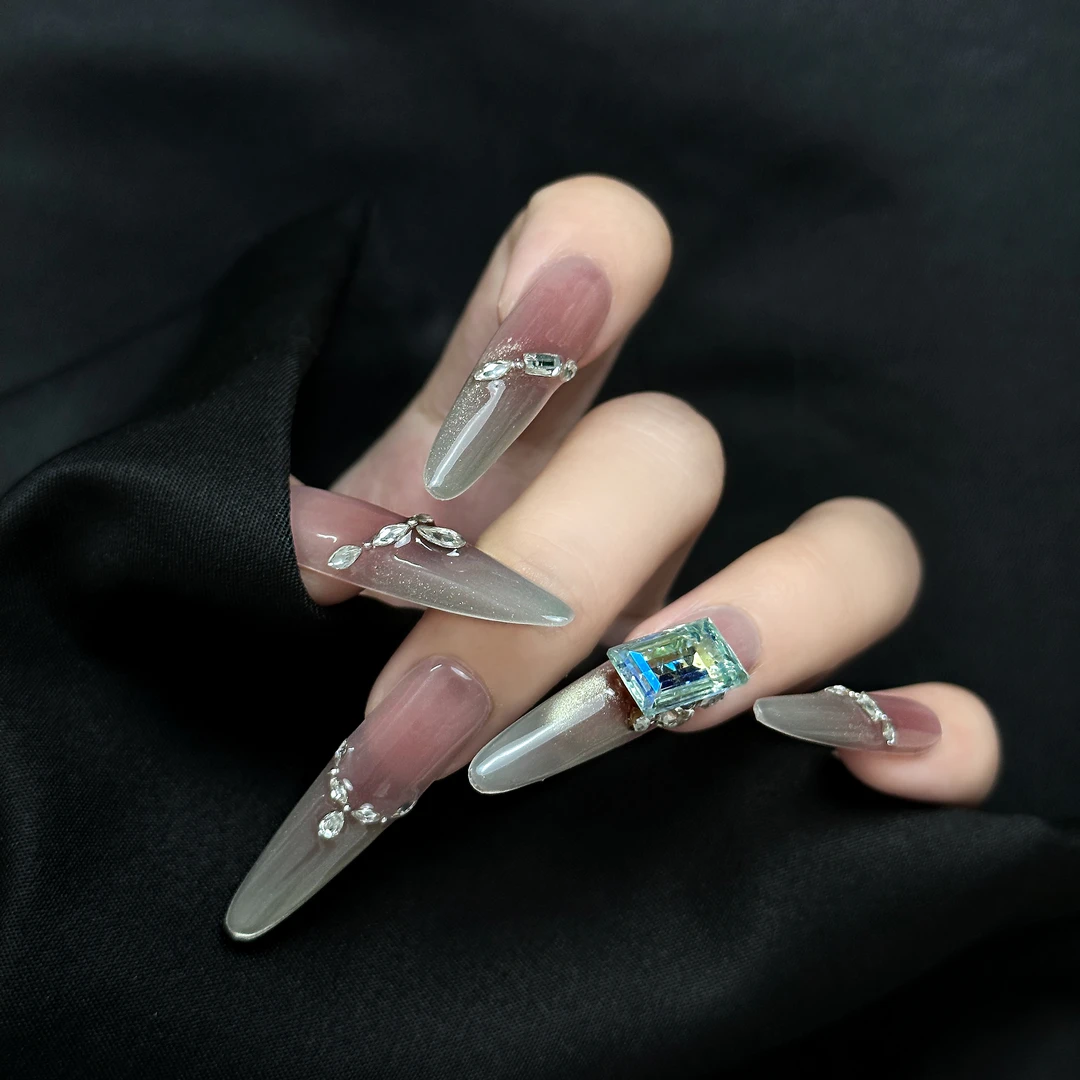 【柚柚子】清凉奶油绿夏日清新风冰透感牛油果绿猫眼K9堆堆钻穿戴甲