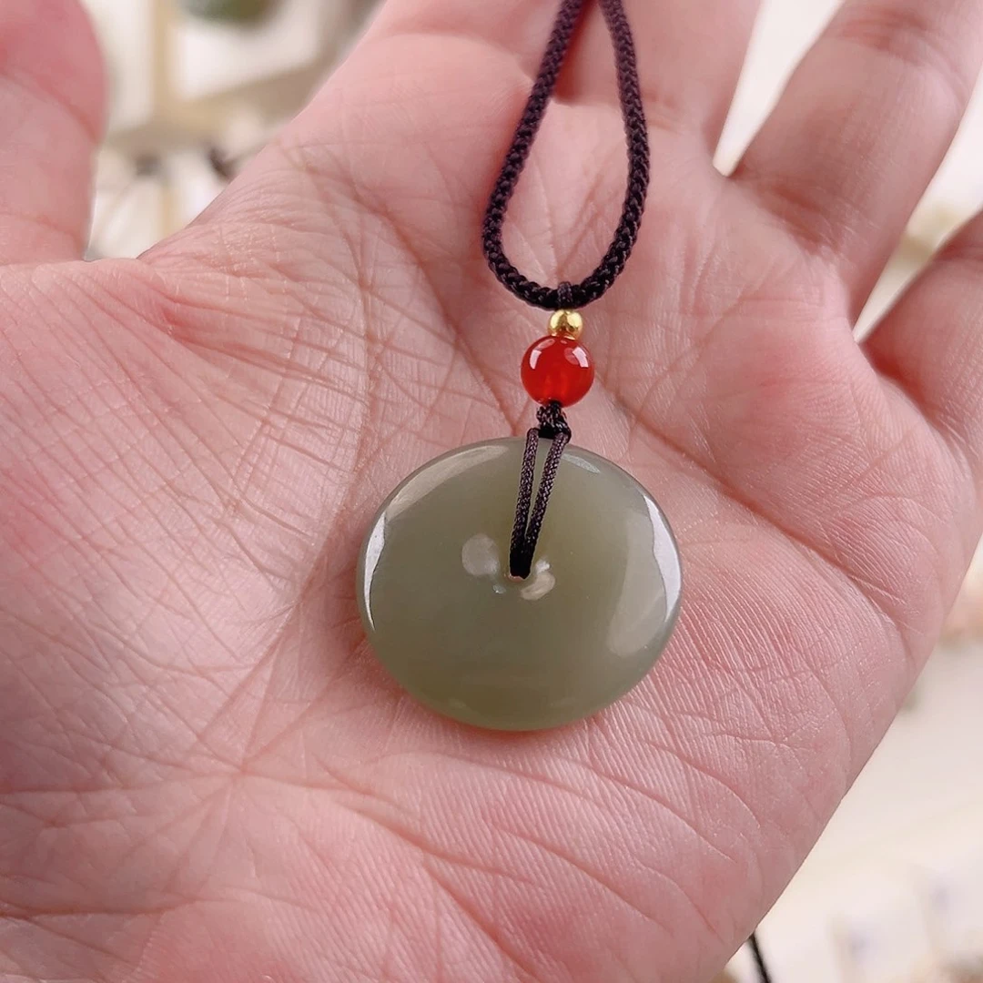 和田玉吊坠(不含链)未镶嵌@****?