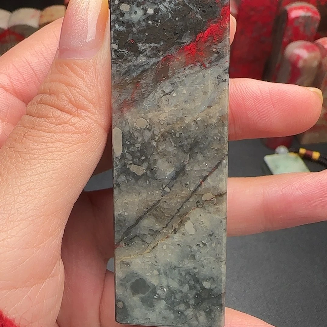 昌化石昌化鸡血石