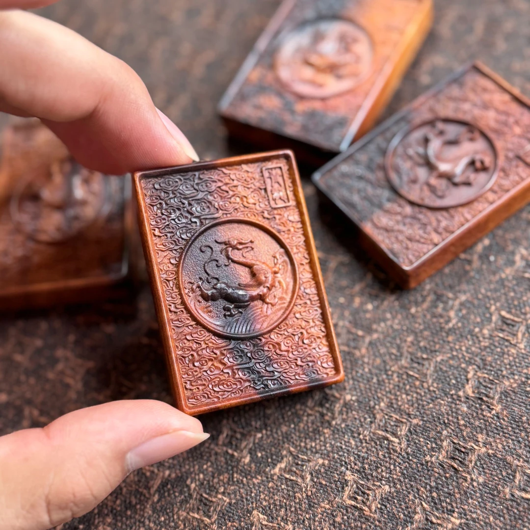 四神兽 青龙 白虎 朱雀 玄武吊坠牌天然雷击枣木活树取制