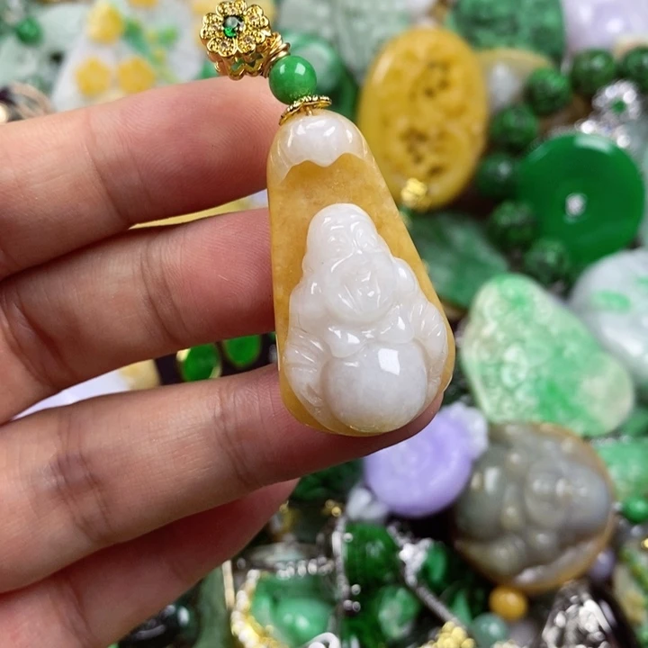 翡翠未镶嵌吊坠(赠链)