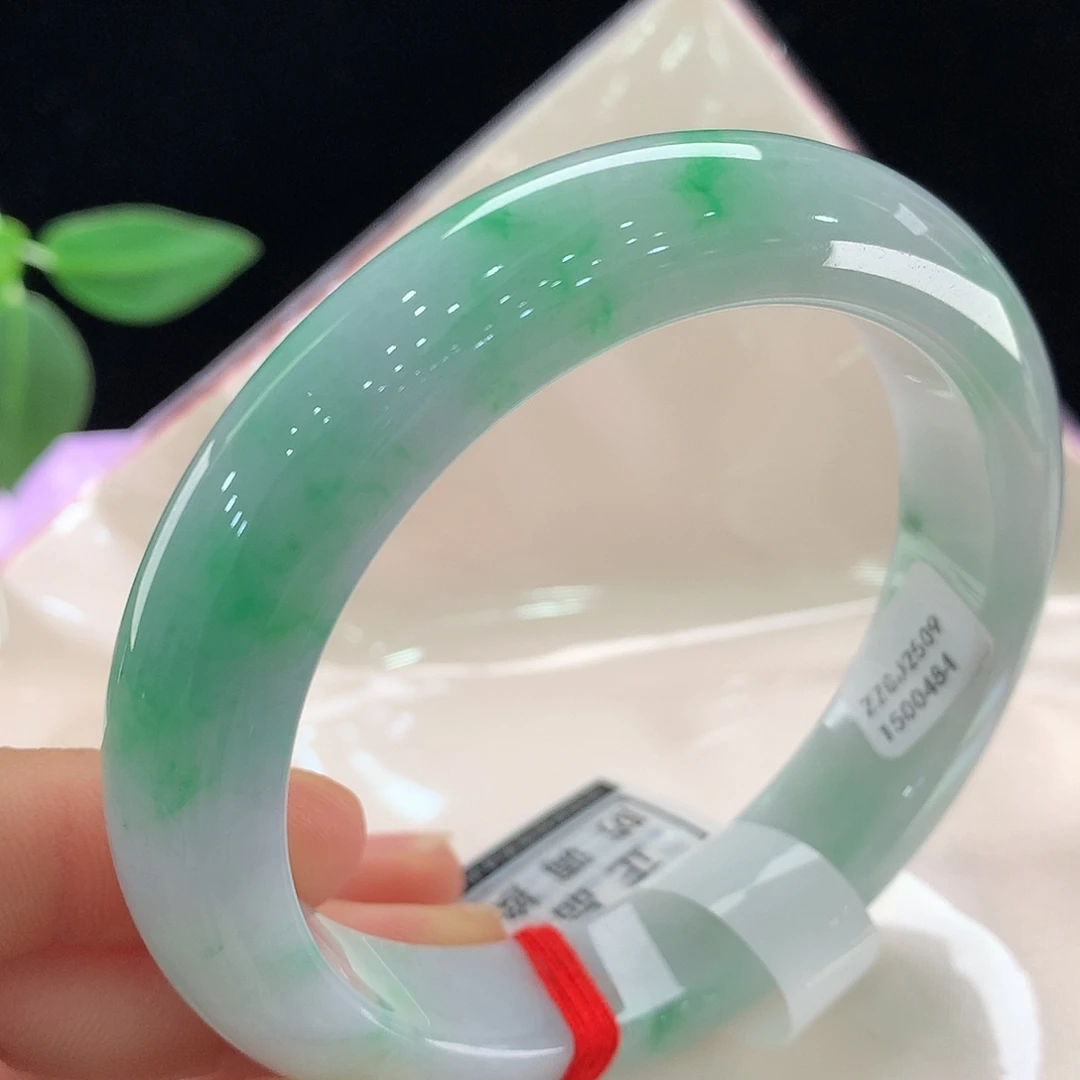 翡翠未镶嵌手镯0484