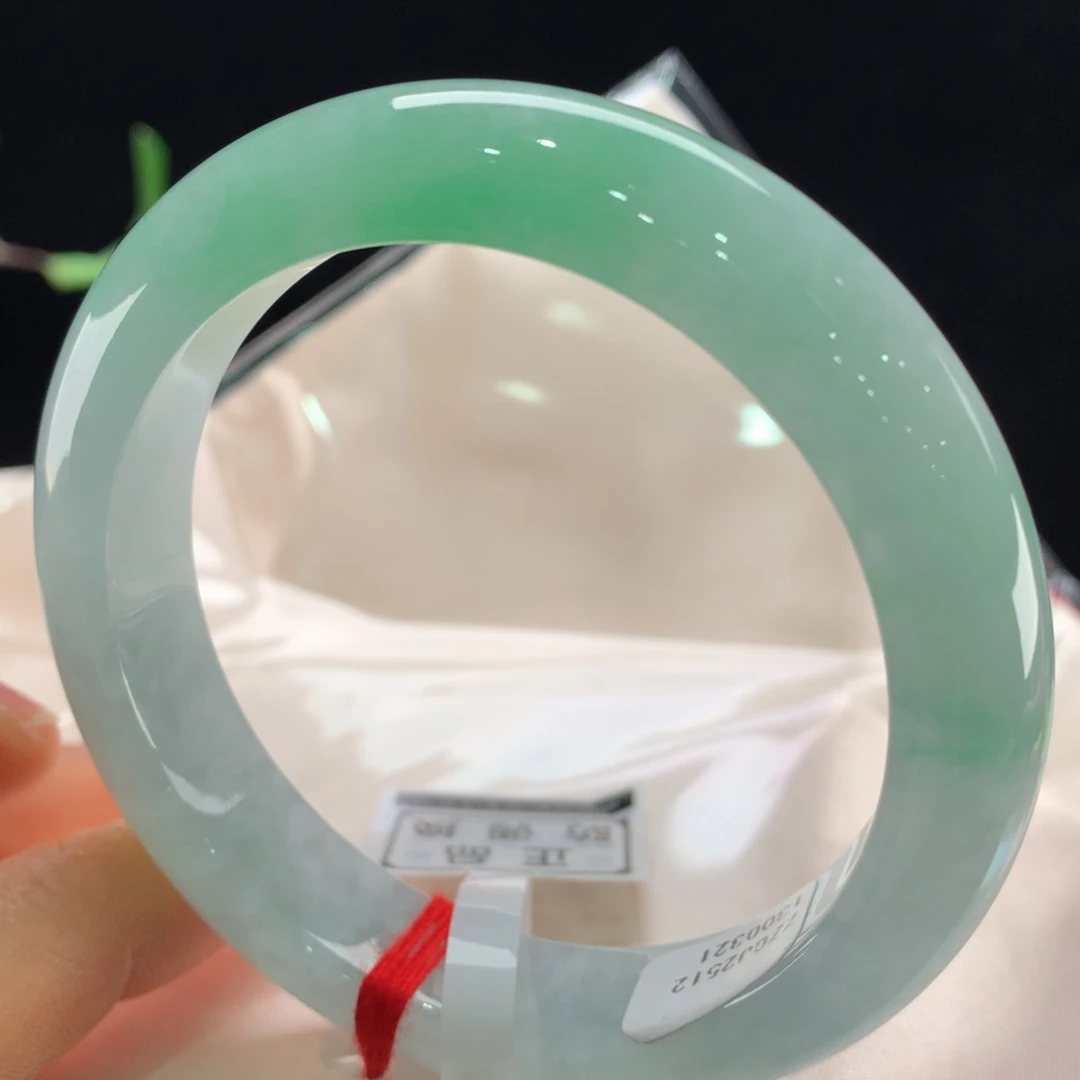 翡翠未镶嵌手镯0321