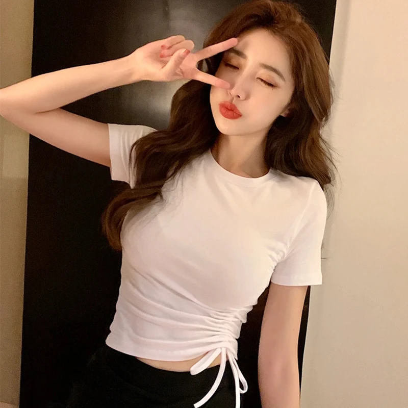 小个子辣妹穿搭短款抽绳上衣女夏季新款设计感小众显瘦短袖t恤衫