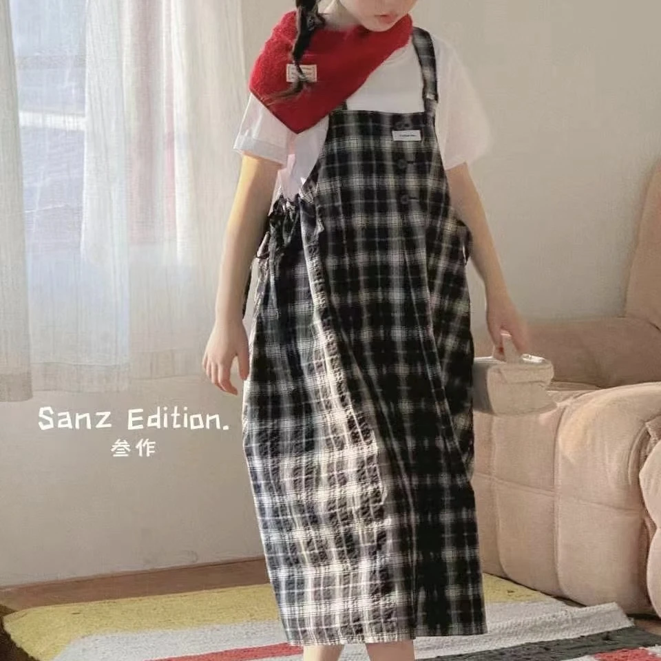 112童装夏款格子背带裙