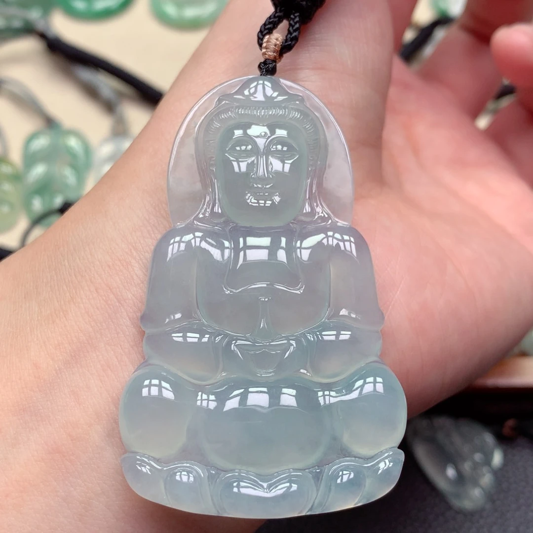 颈饰18K金镶嵌翡翠观音