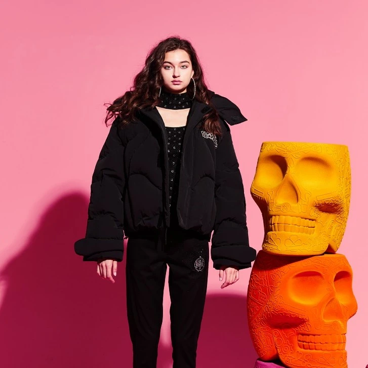 奥莱-TCH潮牌2025冬新款简约设计休闲百搭连帽羽绒服T69D198072