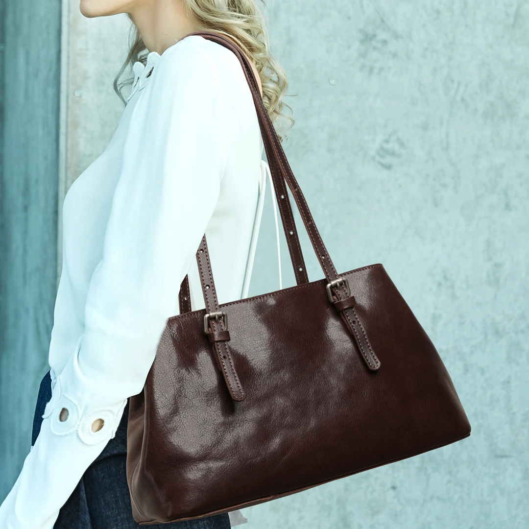 CCAMO女士包包新款2025爆款包网红款真皮轻奢女包单肩斜挎通勤包