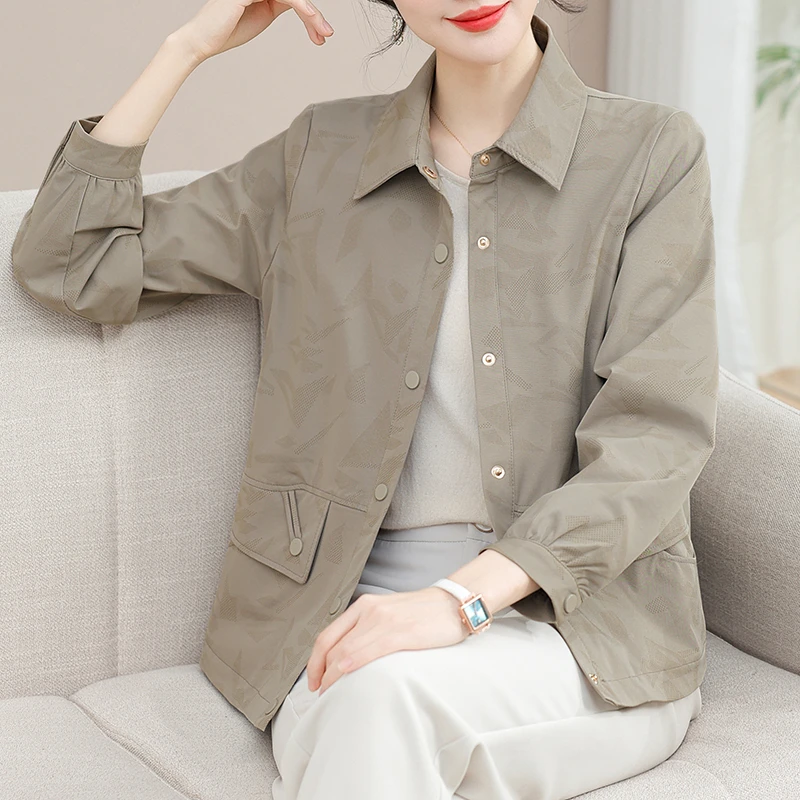 C052妈妈装时尚外套气质宽松春秋中老年女装夹克洋气女装长袖