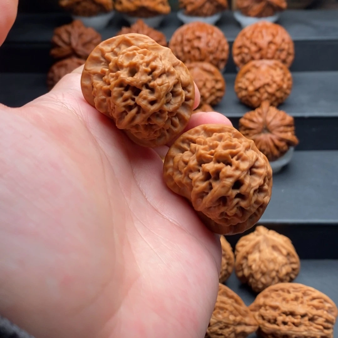 文玩核桃吊坠40秦闷