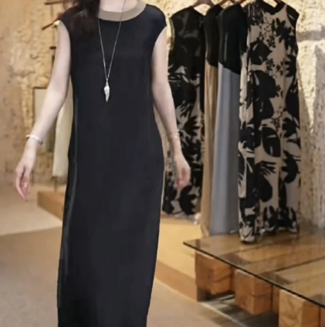 新款时尚百搭休闲气质圆领连衣裙