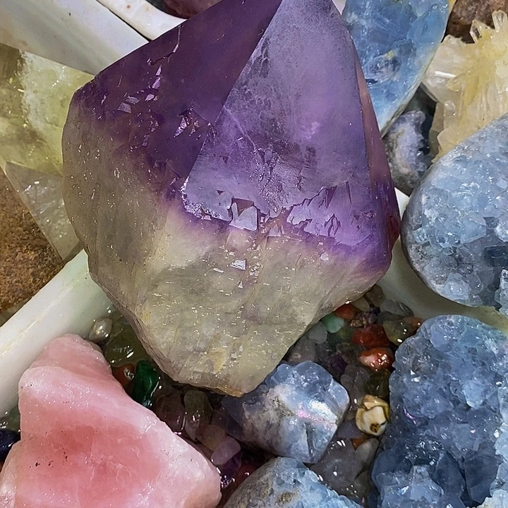 音***愈水晶未镶嵌珠宝半成品