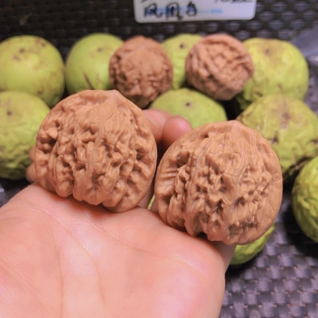 【闪购商品】核桃把件38霞云岭全品