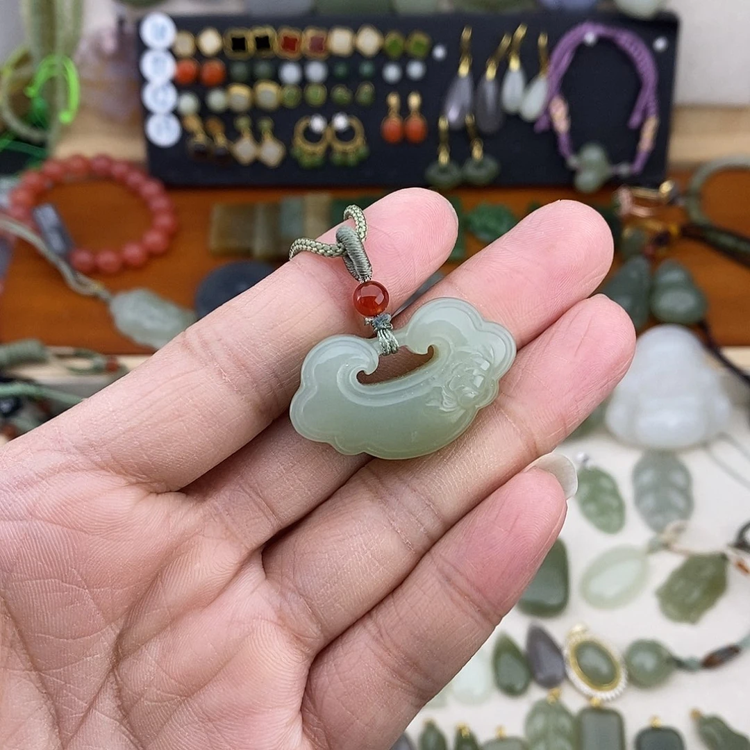 和田玉未镶嵌吊坠(不含链)