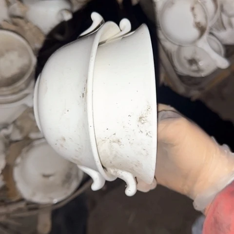 瓷片国营厂库存微瑕2个