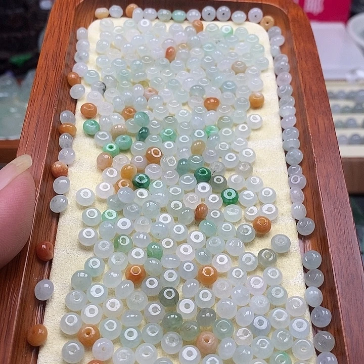 吊坠(不含链)未镶嵌翡翠一个6