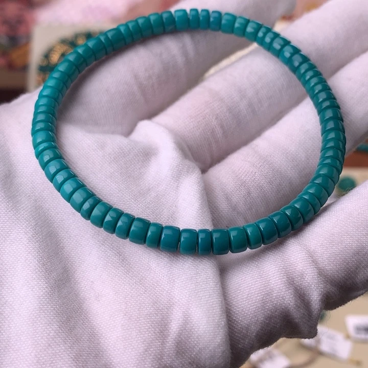 绿松石配饰未镶嵌?*卷