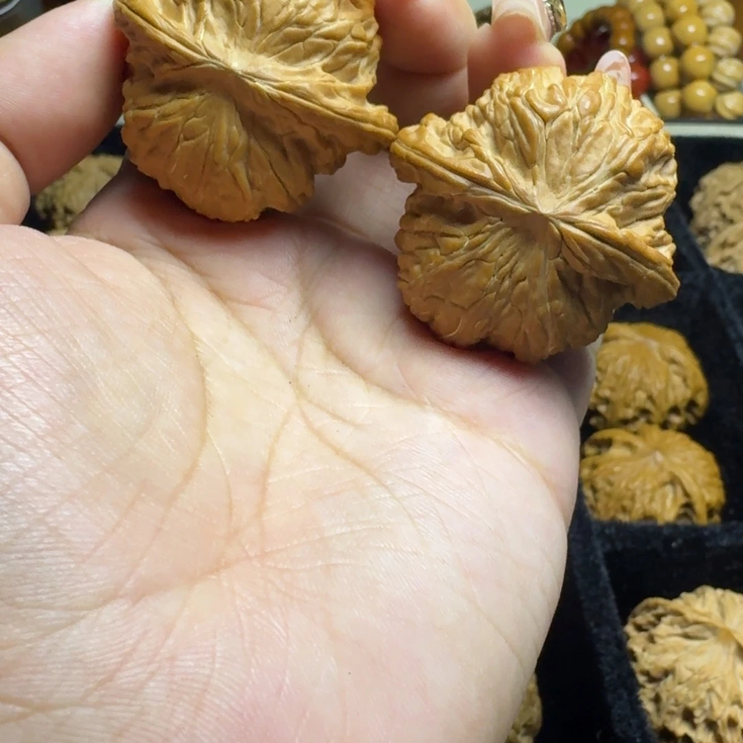 文玩核桃吊坠磨盘