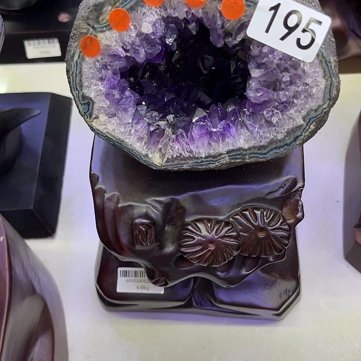 ****妈未镶嵌大型摆件（非配饰）紫晶