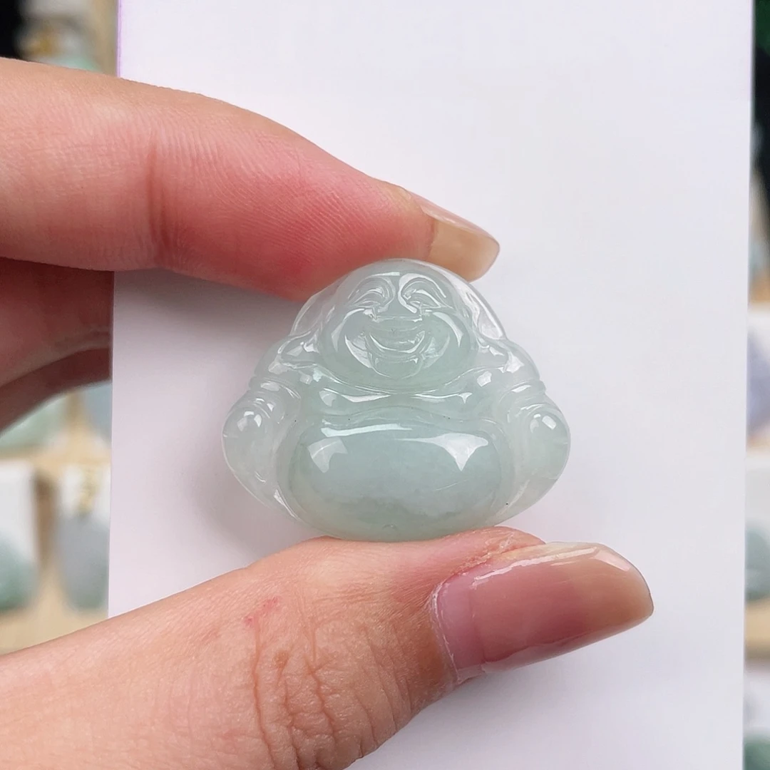 翡翠未镶嵌颈饰佛公